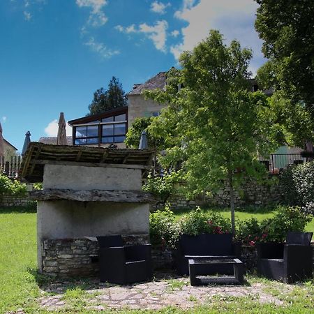 Auberge Des 7 Tours مارتيل المظهر الخارجي الصورة